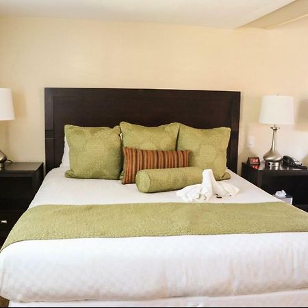 Country Inn Motel Palo Alto Luaran gambar