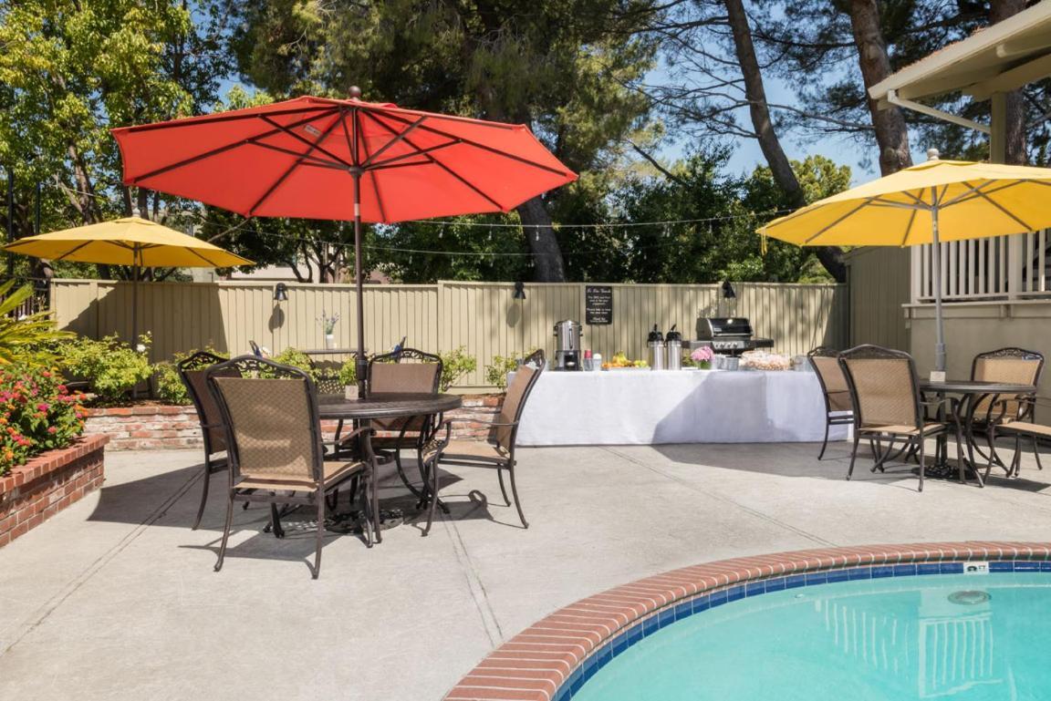 Country Inn Motel Palo Alto Luaran gambar